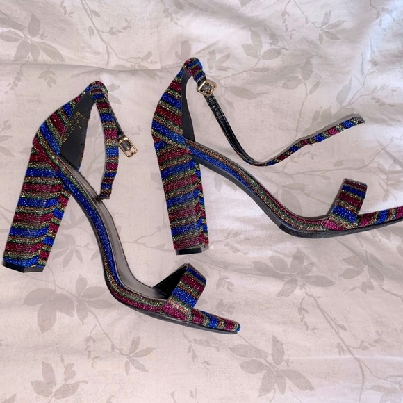 Sparkly Heels! ✨ - Picture 1 of 4